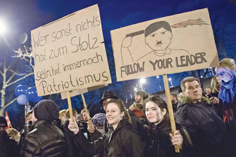 Μέτωπο στη Γερμανία κατά ρατσισμού και ισλαμοφοβίας