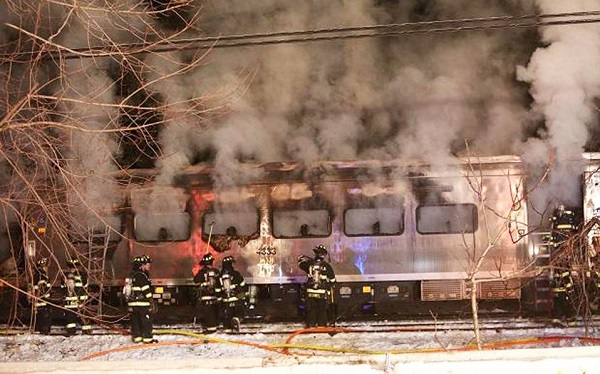 Επτά νεκροί από σύγκρουση τρένου με αυτοκίνητο στη Ν. Υόρκη