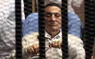 Αθώος ο Μουμπάρακ για τους φόνους των διαδηλωτών