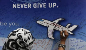 Απογοητευμένοι οι συγγενείς των επιβατών του MH370, θα ψάξουν μόνοι τους για συντρίμμια