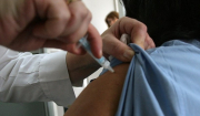 Κορωνοϊός - ΗΠΑ: «Φρένο» στην έγκριση εμβολίου πριν τις εκλογές έβαλε η Αμερικανική Υπηρεσία Φαρμάκων
