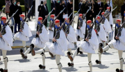 Κορονοϊός – Παρέλαση 25ης Μαρτίου: Πώς θα γίνει – Τι θα ισχύσει με τις μάσκες