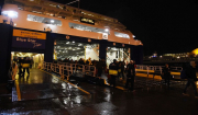 Πρωτοχρονιά στο Λιμάνι του Πειραιά και υποδοχή του πλοίου &#039;&#039;ΜΠΛΟΥ ΣΤΑΡ ΔΗΛΟΣ&#039;&#039;