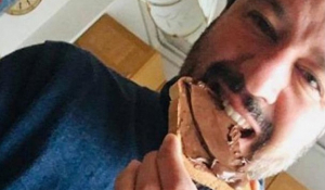 Αμίμητος Σαλβίνι: Εκοψε τη Nutella γιατί τα φουντούκια της είναι... τουρκικά!