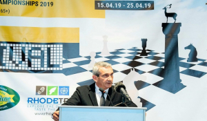 Ο Περιφερειάρχης, άνοιξε την πρώτη σκακιέρα, στην έναρξη του παγκόσμιου Πρωταθλήματος Σκάκι Ενηλίκων
