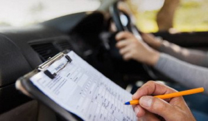 Πιερρακάκης: Ψηφιακά η ανανέωση των αδειών οδήγησης μέχρι το τέλος του χρόνου