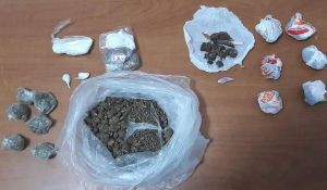 Συνελήφθησαν τρία άτομα για κατοχή και διακίνηση ναρκωτικών ουσιών στην Ίο