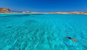 Ποιο ελληνικό νησί βρίσκεται στη λίστα του Travel+Leisure με τα 25 μυστικά της Ευρώπης