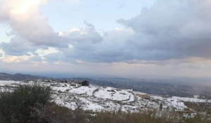 «Νυφούλα» οι Λεύκες Πάρου στο χιονιά! Νέο βίντεο από τη χιονόπτωση...(Βίντεο)