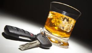 Κατανάλωσες αλκοόλ; Δες μετά από πόση ώρα μπορείς να οδηγήσεις με ασφάλεια χωρίς να κινδυνεύεις