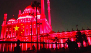 Κορωνοϊός: Η Αίγυπτος φωτίζει κόκκινα τα μνημεία της κατά του ιού
