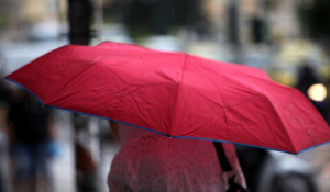 Έκτακτο δελτίο επιδείνωσης καιρού: Πού θα «πέσουν» βροχές και καταιγίδες
