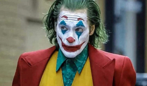 Joker: Οργή Μενδώνη για την επέμβαση της αστυνομίας