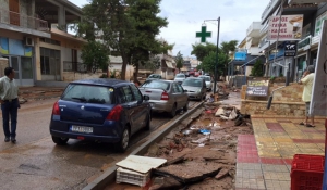 Σε απόγνωση οι κάτοικοι της Μάνδρας - Μεγάλες ζημιές σε σπίτια και καταστήματα