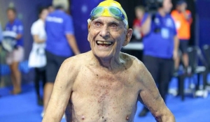 Ρεκόρ στα 50μ. ελεύθερο πέτυχε 99χρονος Αυστραλός