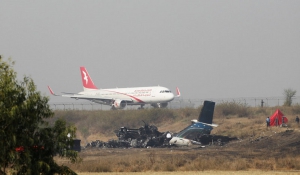 Αεροπορική τραγωδία στο Νεπάλ: Πού επικεντρώνονται οι έρευνες