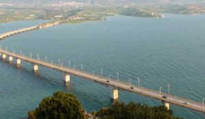 Τραγωδία στην Κοζάνη: Βγήκε από το ταξί και πήδηξε από τη γέφυρα των Σερβίων