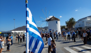 Πάρος: Υπερήφανα παρέλασαν τα νιάτα του νησιού τιμώντας την εθνική επέτειο της 28ης Οκτωβρίου