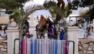 Κυριακή των Βαΐων: Η αναπαράσταση της Εισόδου στα Ιεροσόλυμα που «έκλεψε» την παράσταση στις Λεύκες Πάρου…