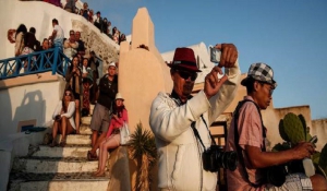 Η νοοτροπία της «αρπαχτής» θέτει σε κίνδυνο την επιτυχία του τουρισμού