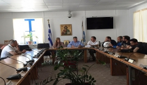 Συνάντηση του Δημάρχου Πάρου  με τους επαγγελματίες  της παραλιακής ζώνης της Παροικιάς