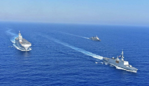 Ελληνικά πολεμικά πλοία προσεγγίζουν εκ νέου το Καστελόριζο μετά την προκλητική τουρκική Navtex