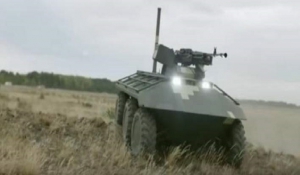 Aυτό είναι το ρομπότ-τρανσφόρμερ με το οποίο θέλει να πολεμήσει τους αντάρτες στην ανατολική Ουκρανία το Κίεβο
