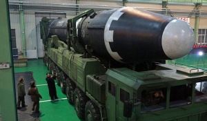 Ο νέος πύραυλος του Κιμ Γιονγκ Ουν μπορεί να χτυπήσει και την Ουάσινγκτον